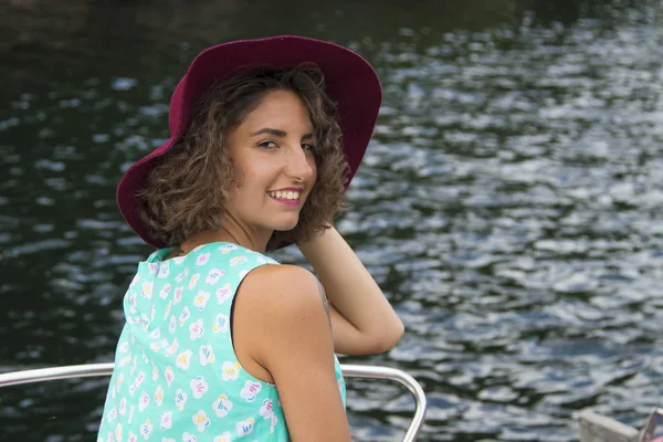 Girl on the yacht — Stock Photo, Image