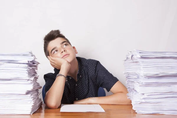 Estudiante en la escuela — Foto de Stock