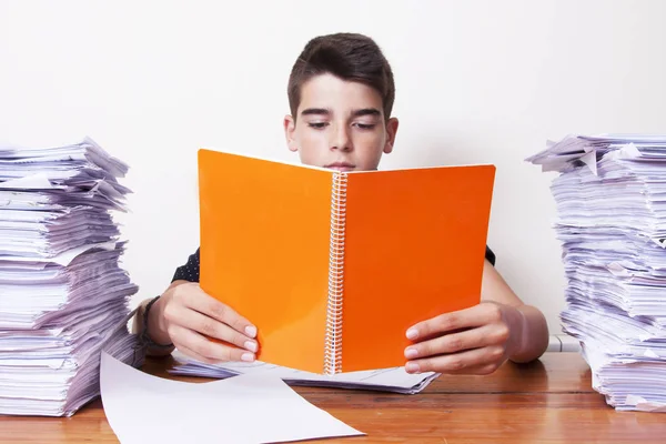 Barn i skolan — Stockfoto