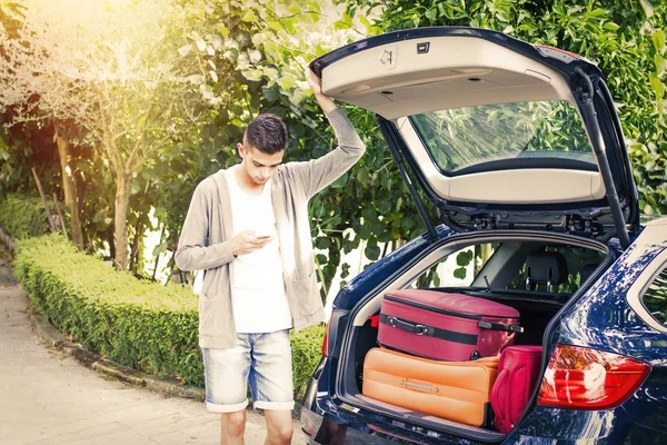 People Travelling Car Suitcases Luggage — Stock Photo, Image