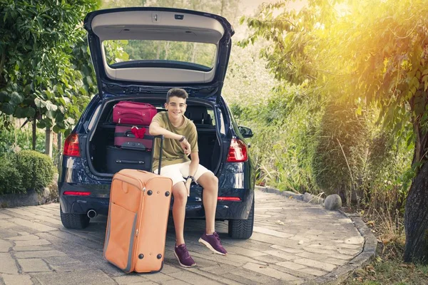 Voyage Famille Avec Valises Voiture — Photo