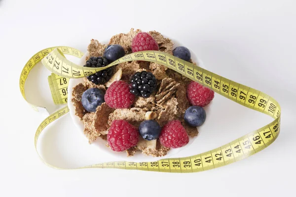Frutta Con Cereali Metro Nastro Concetto Dieta — Foto Stock