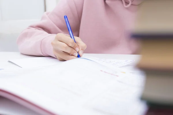 Kind Hand Close Schrijven — Stockfoto