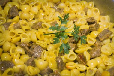 makarna güveç etli, makarna