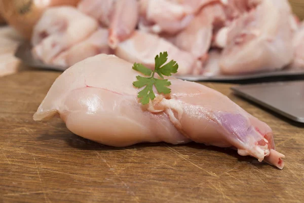 Yemek Pişirmek Için Çiğ Tavşan Eti — Stok fotoğraf
