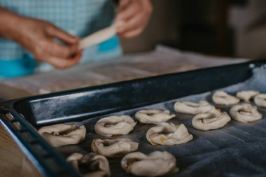 El yapımı çörek ya da geleneksel tatlılar.