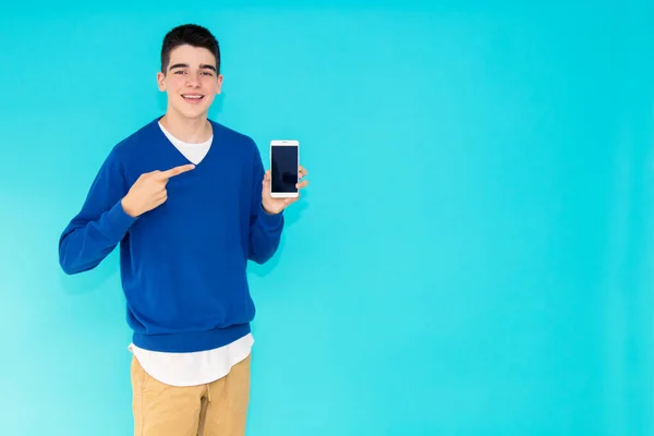 Adolescente Aislado Sobre Fondo Color — Foto de Stock