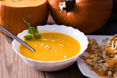 Doğal kabak kreması veya püre