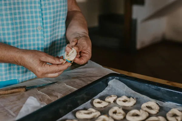 Primer Plano Las Manos Preparando Dulces Pasteles — Foto de Stock