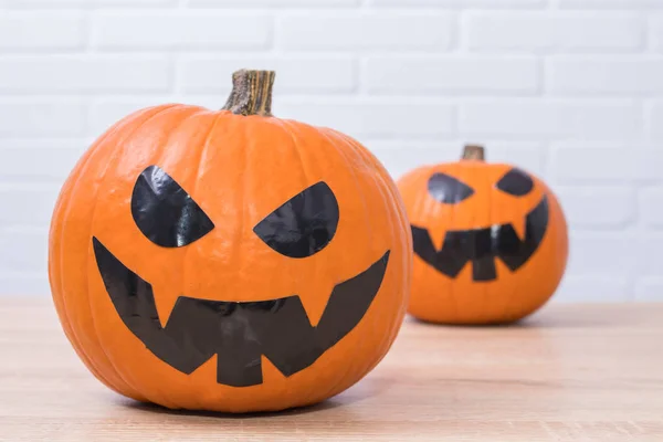 Calabaza Halloween Sobre Fondo Ladrillo — Foto de Stock