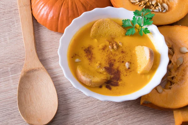 Plato Con Crema Caldo Calabaza Natural — Foto de Stock