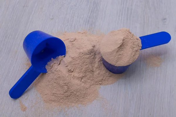 protein or supplement for athlete in powder