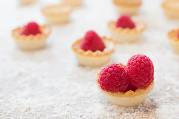 Dolci Torte Con Lamponi — Foto Stock