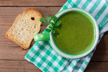 Krema ya da sebze çorbası, üst manzara.