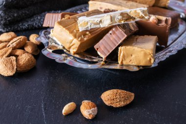 Tipik noel yemeği tepsisi