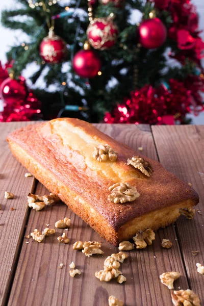 Torta Natale Con Noci Ornamenti — Foto Stock