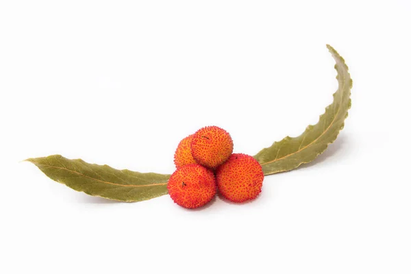 Naturliga Jordgubbar Frukt Isolerad Vit Bakgrund — Stockfoto