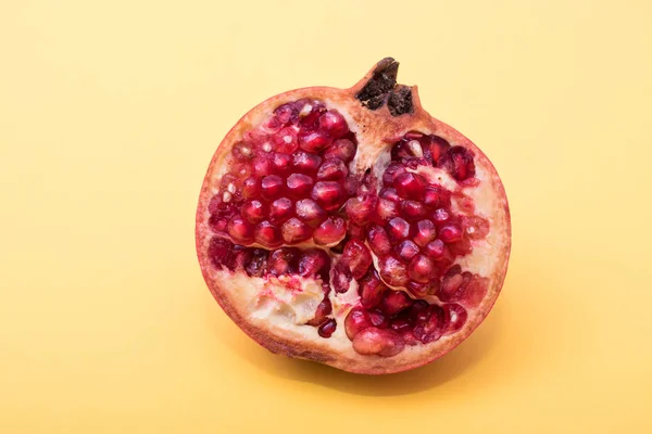 Granatäpple Frukt Isolerad Bakgrunden — Stockfoto
