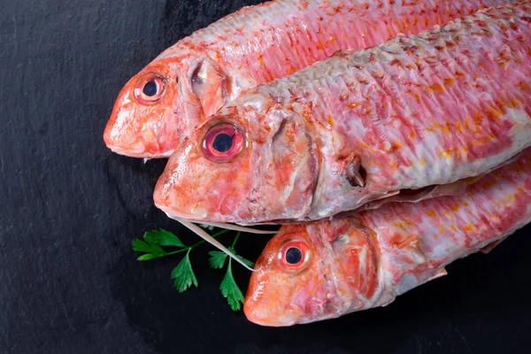 Кусочки Красной Рыбы Лосося Шифер — стоковое фото