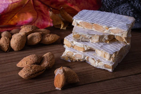 Nougat Com Amêndoas Sobremesa Tradicional Natal — Fotografia de Stock