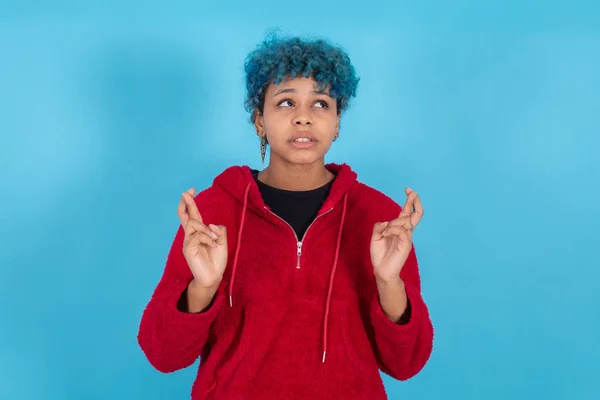 Young Woman Afro American Girl Isolated Blue Background Expression — ストック写真