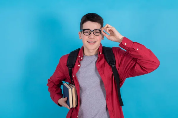 Jovem Adolescente Estudante Com Óculos Mochila Livros Isolados Fundo Cor — Fotografia de Stock