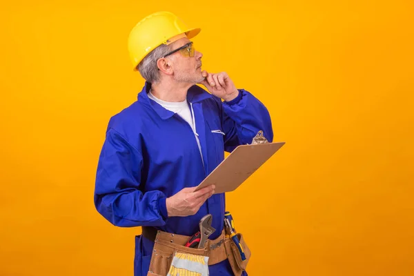 Εργάτης Οικοδομών Επαγγελματίας Απομονώνονται Φόντο Χρώμα Εργαλεία — Φωτογραφία Αρχείου