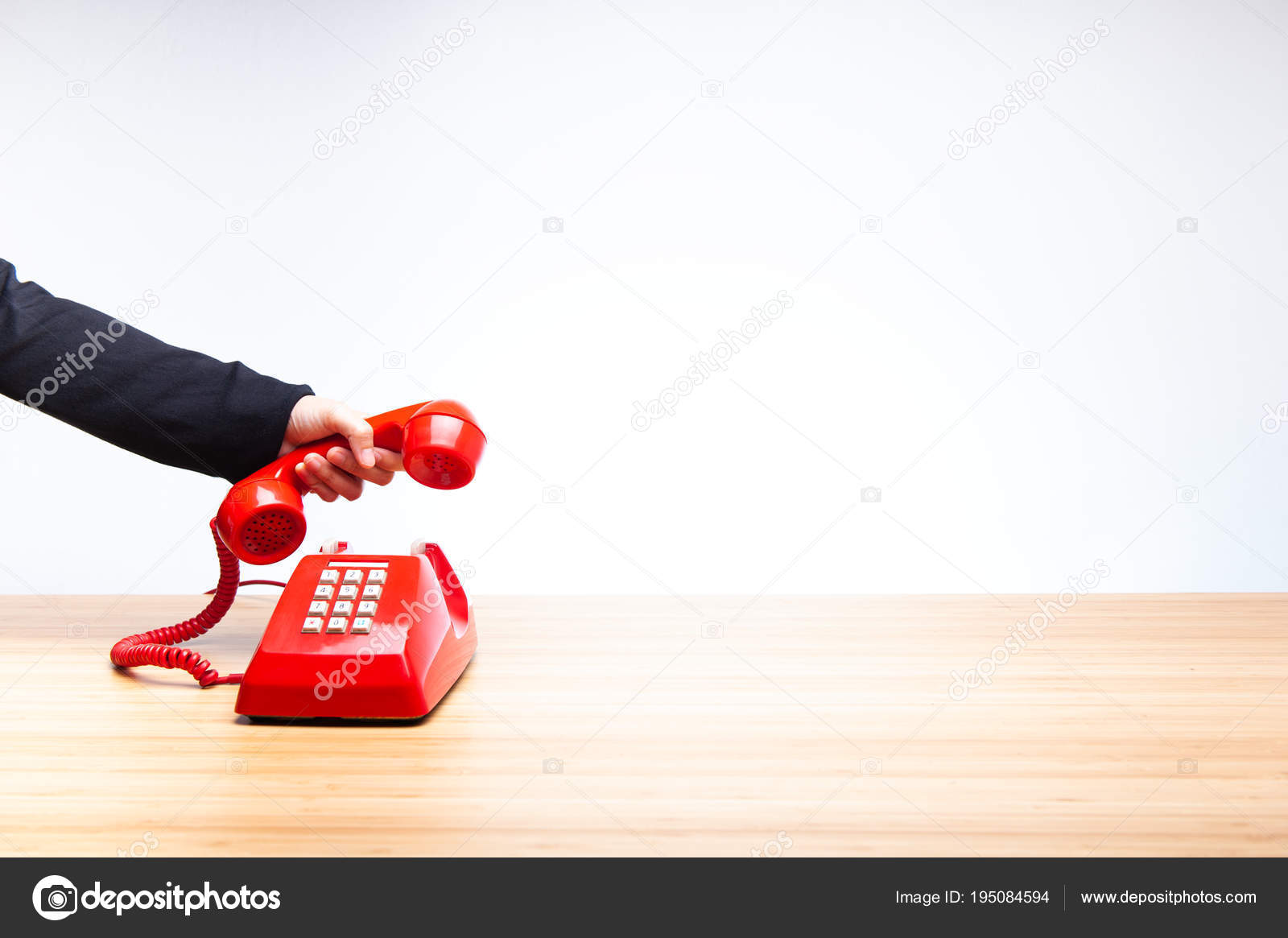 I hang up. Hang up on. Мем отключить телефон. Hang up the phone. I hang up.