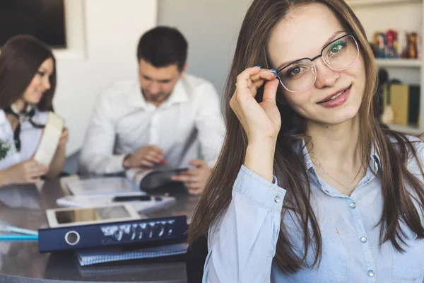 Güzel ofis erkek gömlek