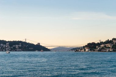 Istanbul'dan nehir manzarası