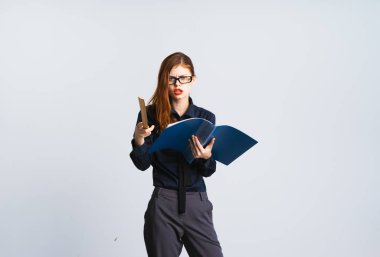 Öfkeli kadın öğretmen