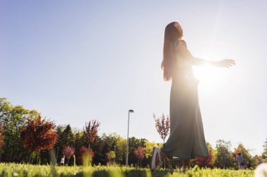 Park, günbatımı, ilham sihirli kadın zevk yaşam