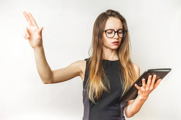 Frau Hand berührt virtuellen Bildschirm, digitale Handgeste isoliert — Stockfoto