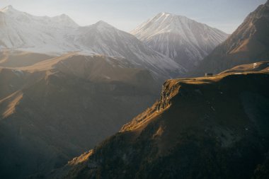 doğa, Kafkas Dağları sabah güneşin ilham verici.