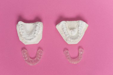 Protez alçı üzerinden bir pembe yalan