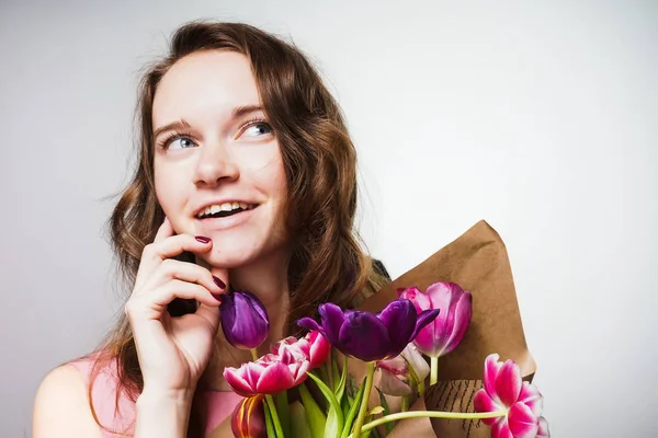 Mujer celebrando el Día Mundial de la Mujer el 8 de marzo — Foto de Stock