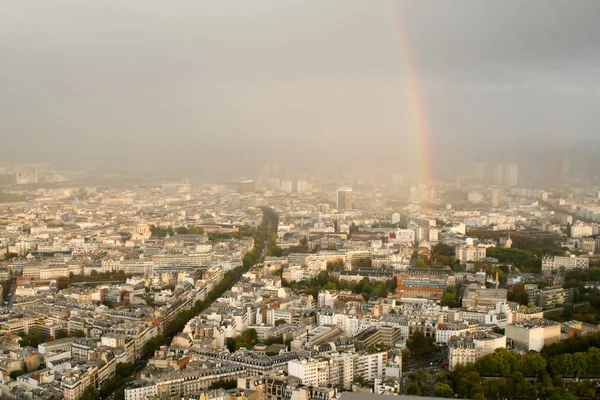 Top Uitzicht Een Europese Stad Regenboog — Stockfoto
