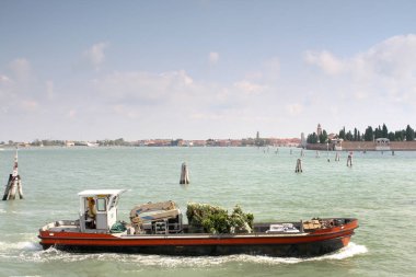 Yaz. İtalya. Venedik. Gemilerle Venedik Lagünü