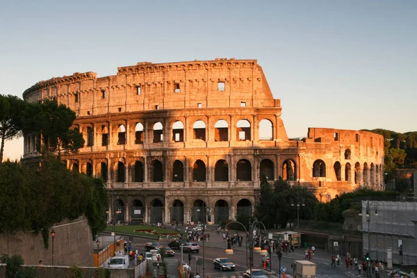 Sommer Italien Rom Abendlicher Blick Auf Das Kolosseum — Stockfoto