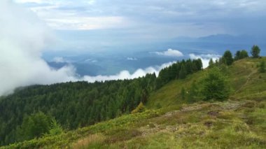 Gerlitzen Apls Avusturya şaşırtıcı sunrise.