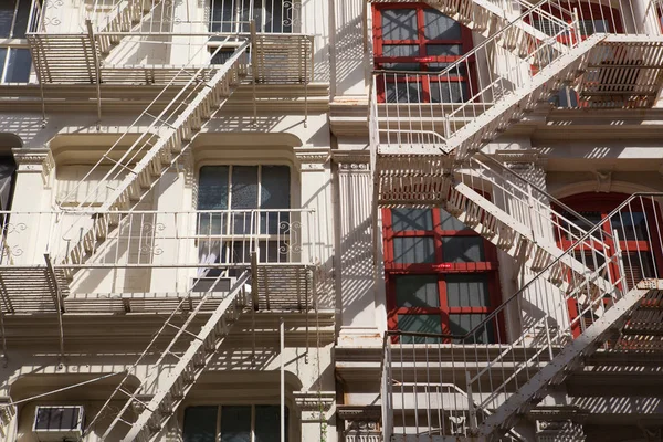 The fire stairs on old house, New York — Stock Photo, Image