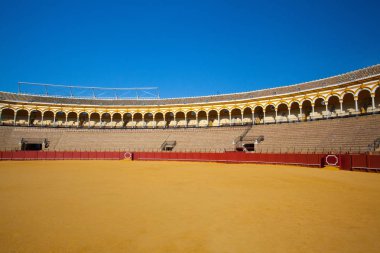 Boğa güreşi arenası, Sevilla, İspanya 'da toros meydanı.