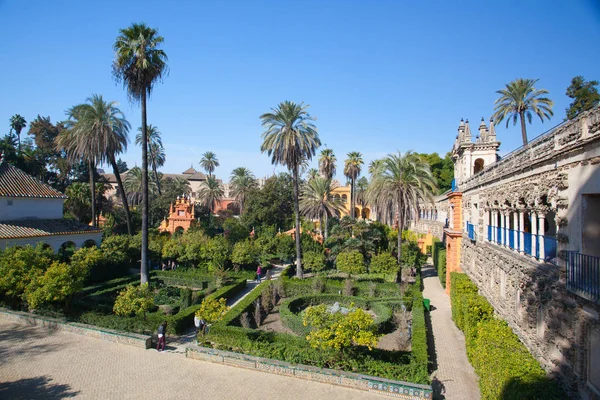 Echte Alcazar-Gärten in Sevilla. — Stockfoto