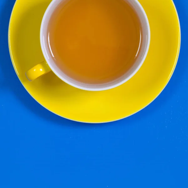 Perfect cup of tea on blue wooden table — Stock Photo, Image