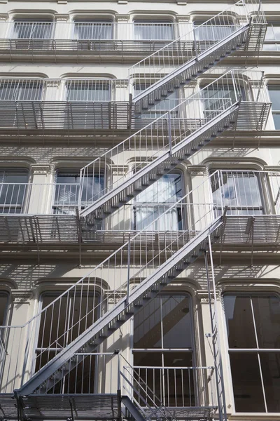 The fire stairs on old house, New York — Stock Photo, Image