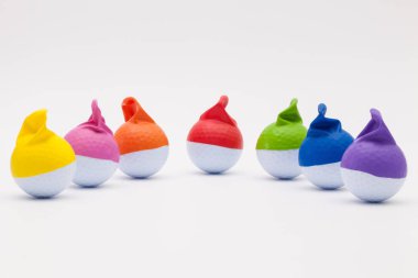 Komik kapakları beyaz arka plan üzerinde beyaz golf topları. 