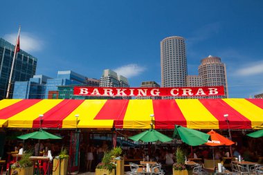 Ünlü restoran Barking Crab.