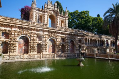 Gerçek Alcazar bahçeleri Seville.