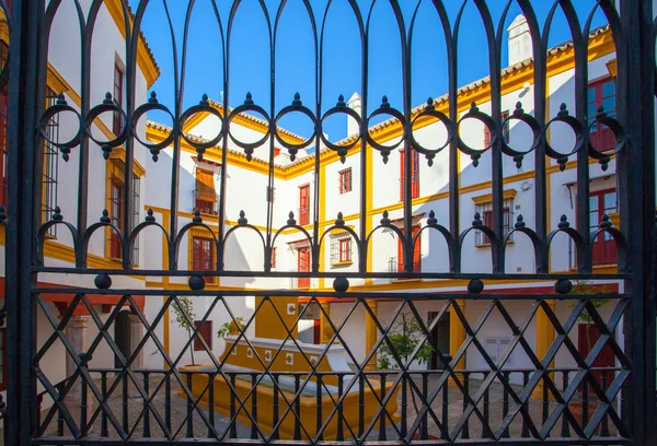 Býčí aréna, náměstí v Seville. — Stock fotografie