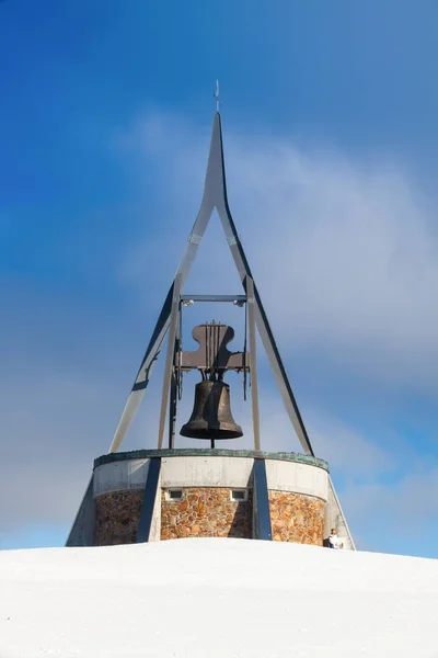 Peace Bell Concordia на пике Кронплатц . — стоковое фото